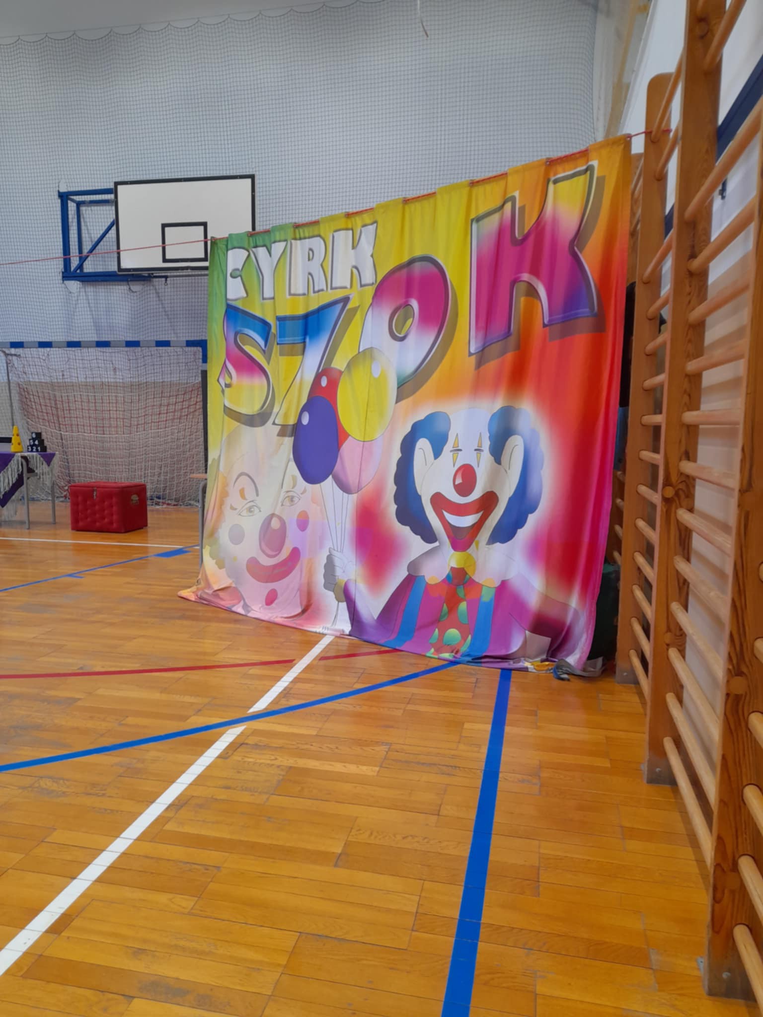 Cyrk