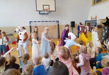 Dzień Postaci z Bajki i Dzień Pluszowego Misia