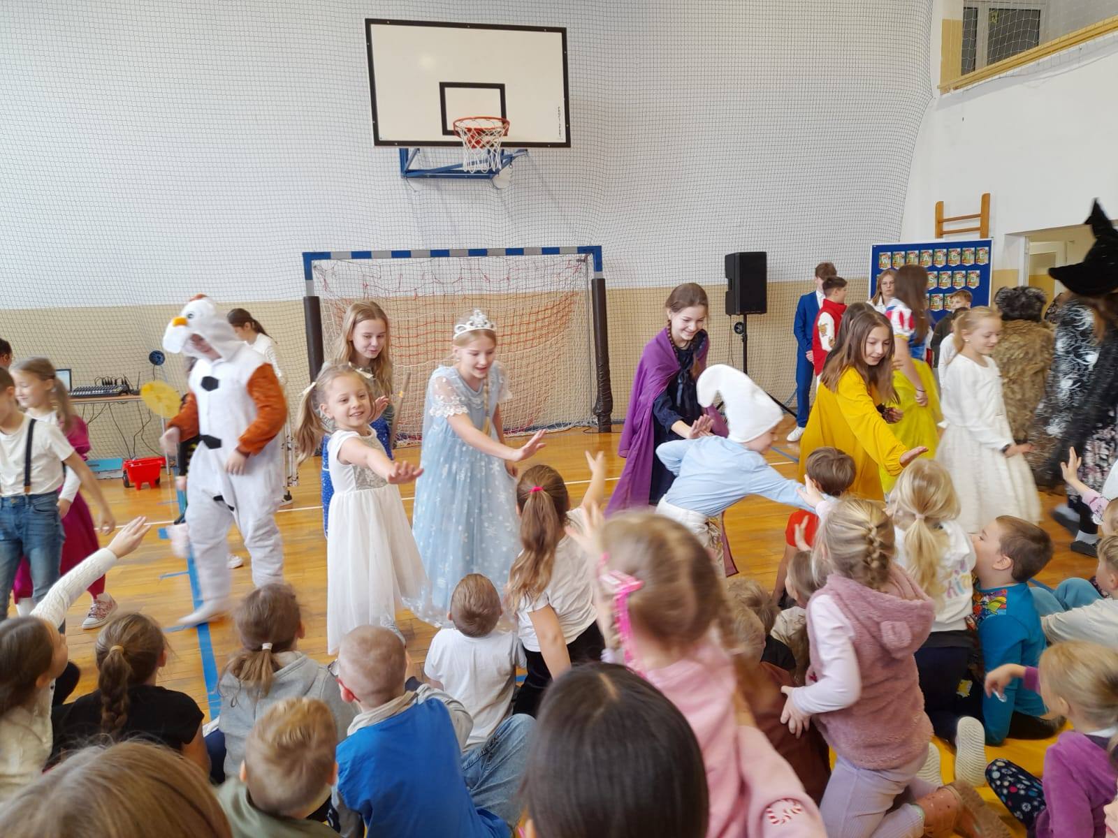 Dzień Postaci z Bajki i Dzień Pluszowego Misia